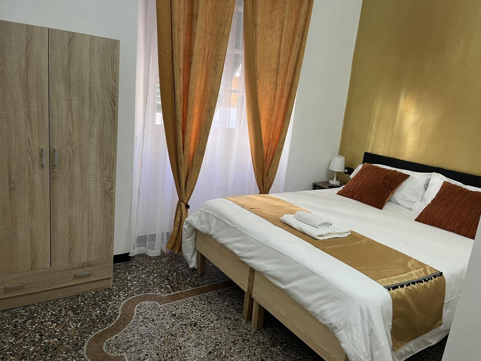 Genova Gold Rooms ภายนอก รูปภาพ