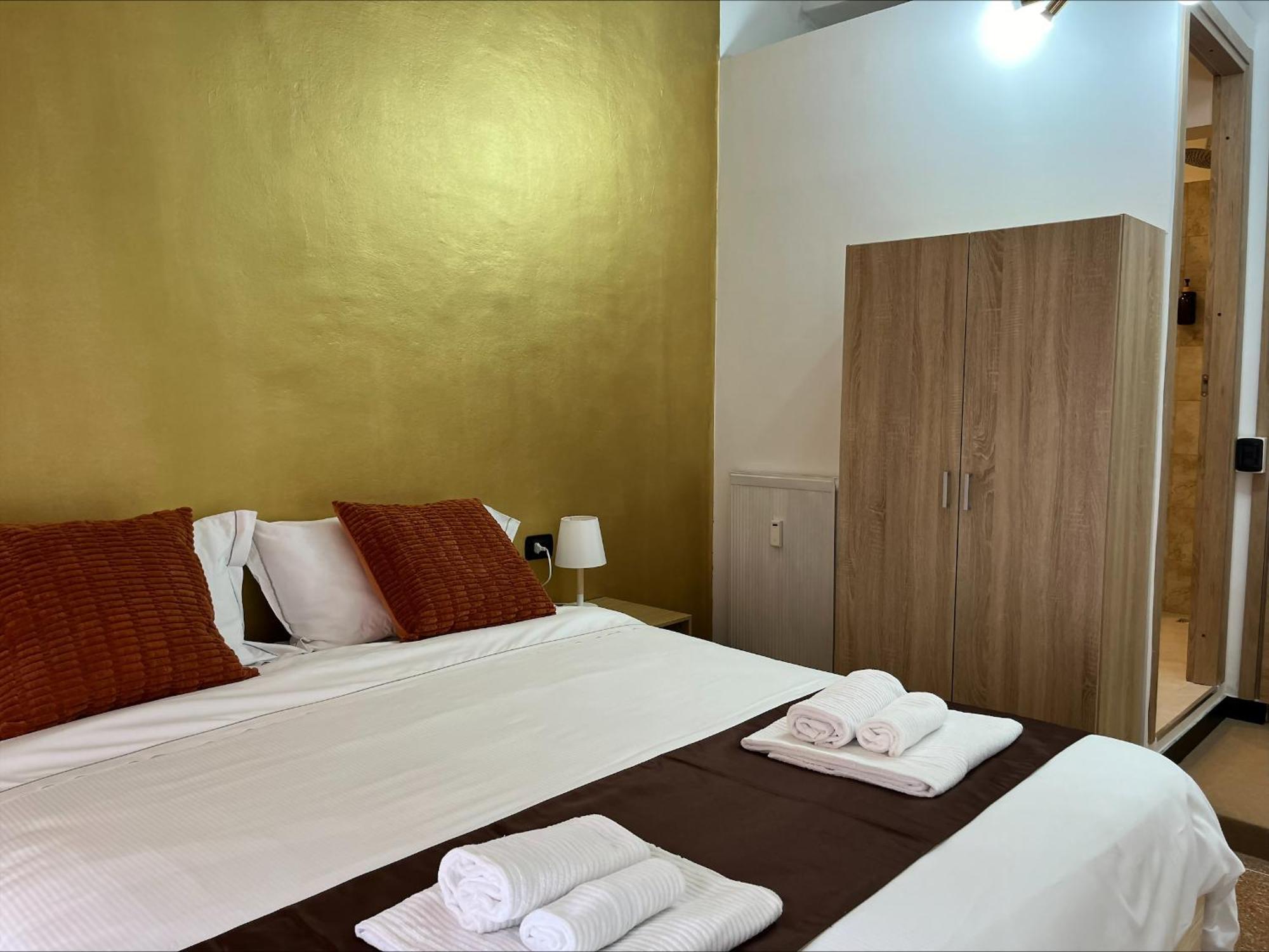 Genova Gold Rooms ภายนอก รูปภาพ