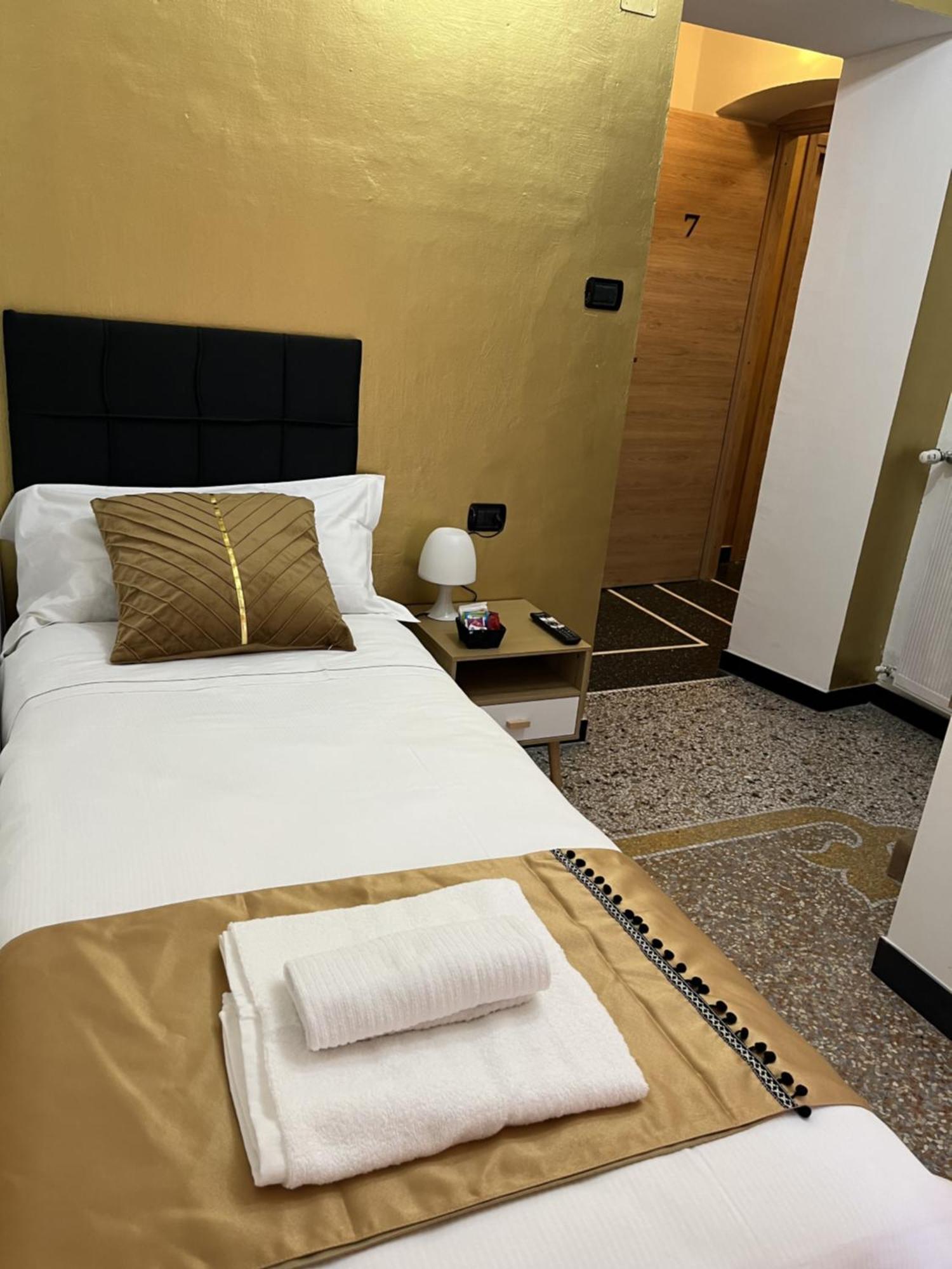 Genova Gold Rooms ห้อง รูปภาพ
