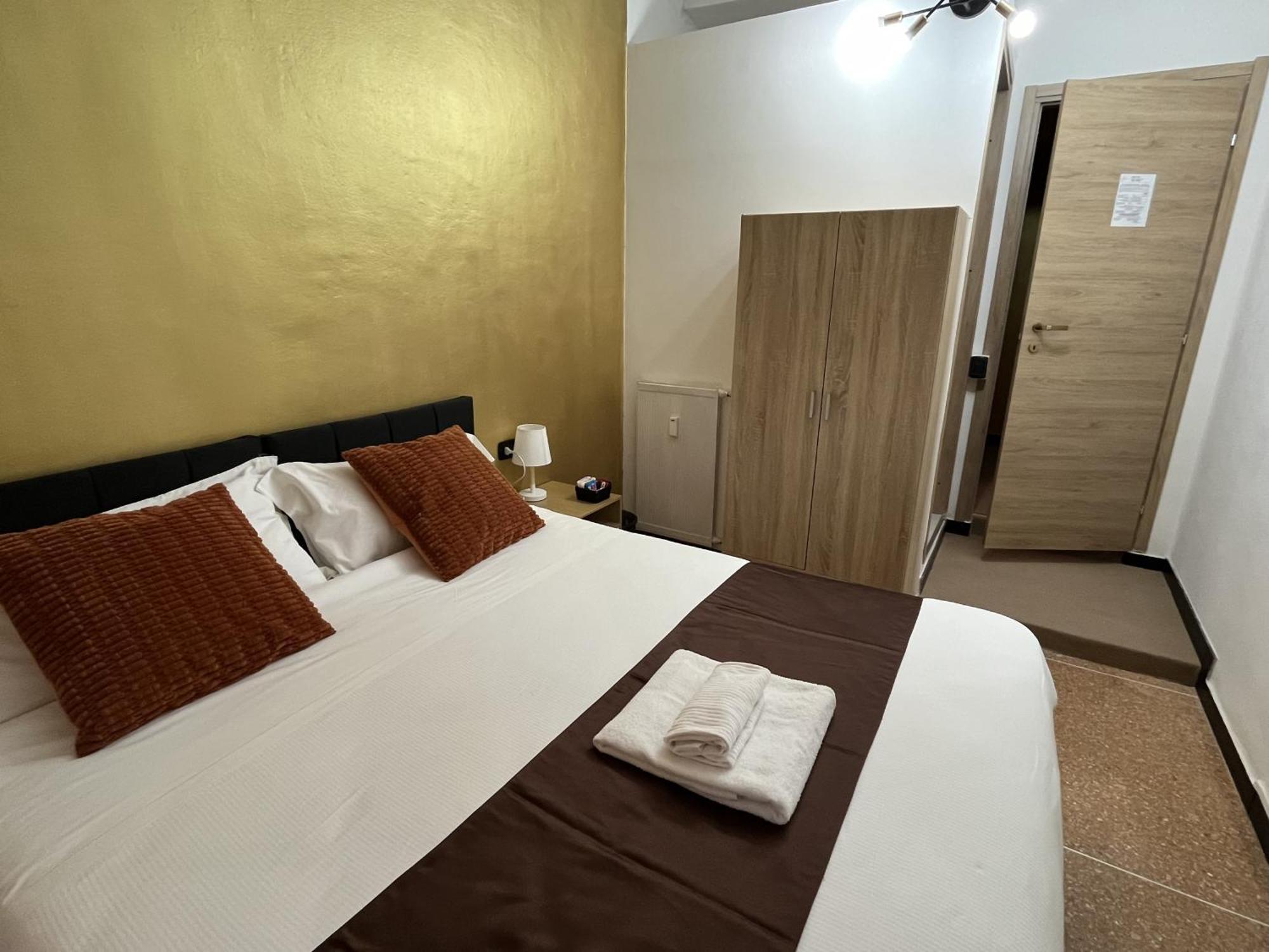 Genova Gold Rooms ภายนอก รูปภาพ